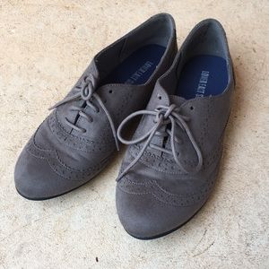 CLOSET CLOSING | Gray Suede Oxfords